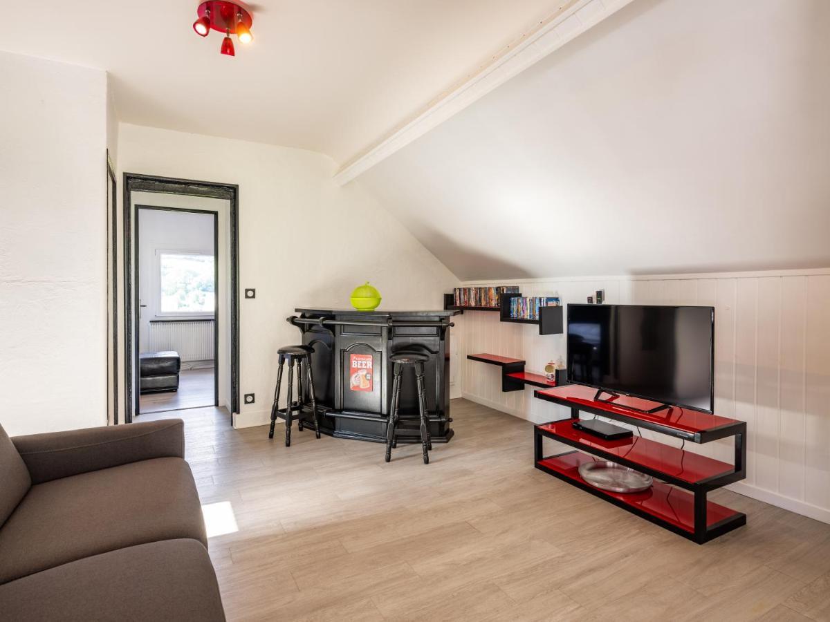 Stunning 4-Bed House In La Bourboule Villa ภายนอก รูปภาพ